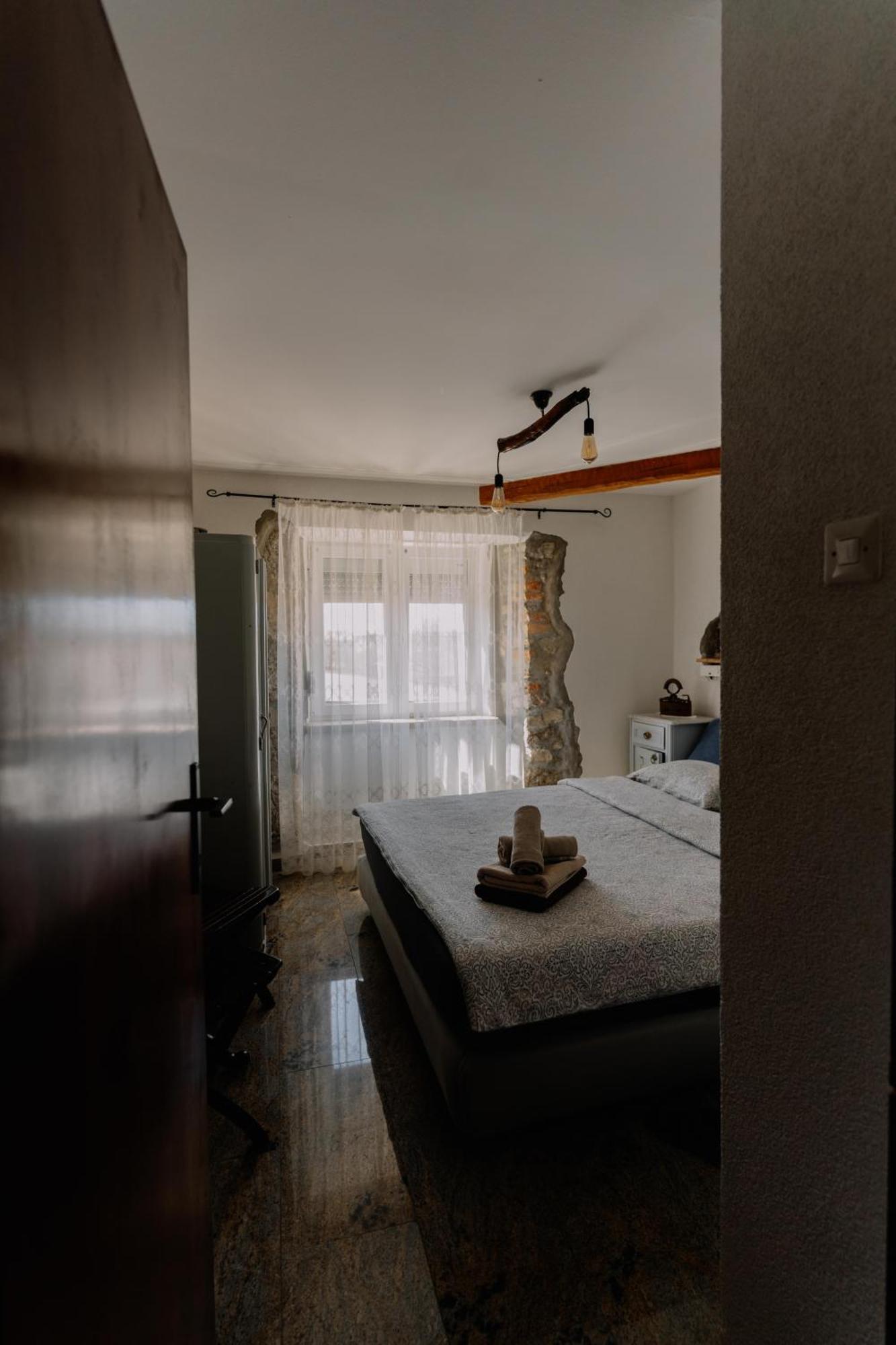 Casa Luana Villa Roč Екстериор снимка